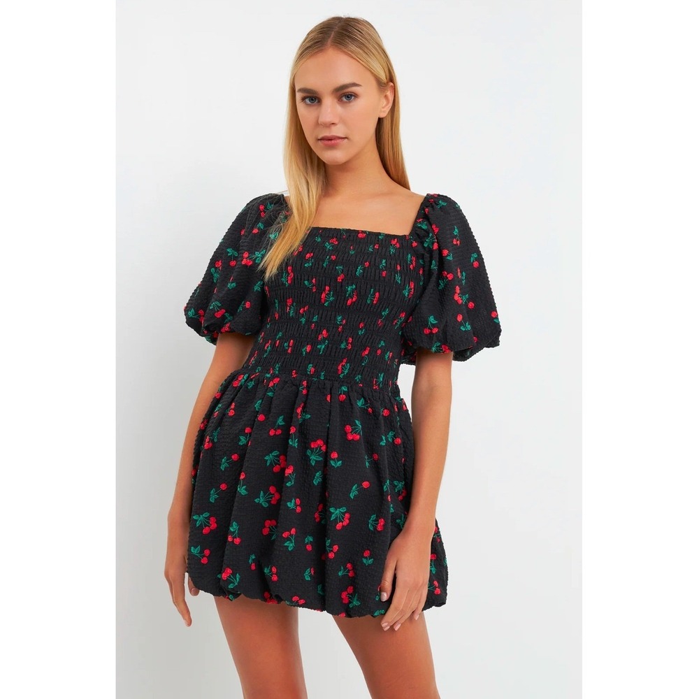 English‎ Factory Black Cherry Print Smocked Mini Dress Medium NWT